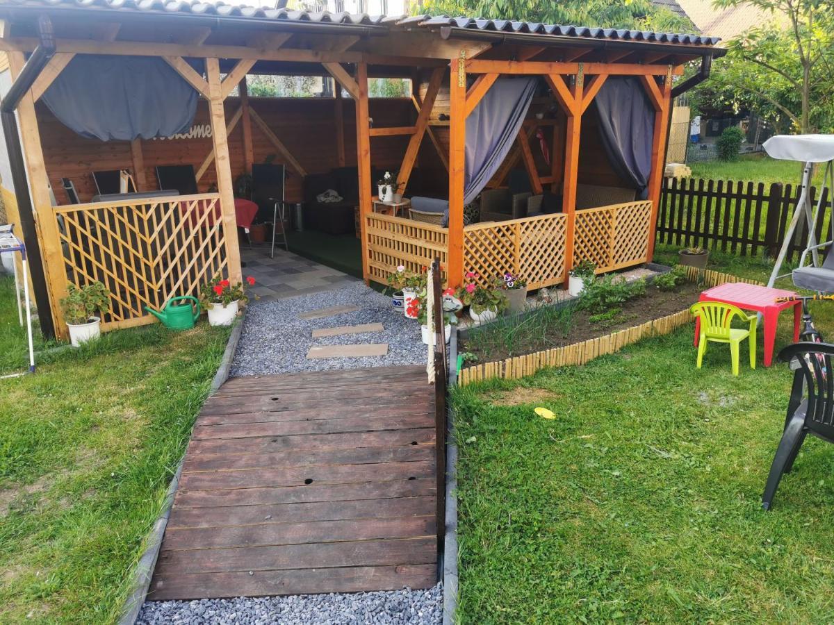 4-Zimmer-Wohnung Mit 6 Betten Bad Oeynhausen Esterno foto